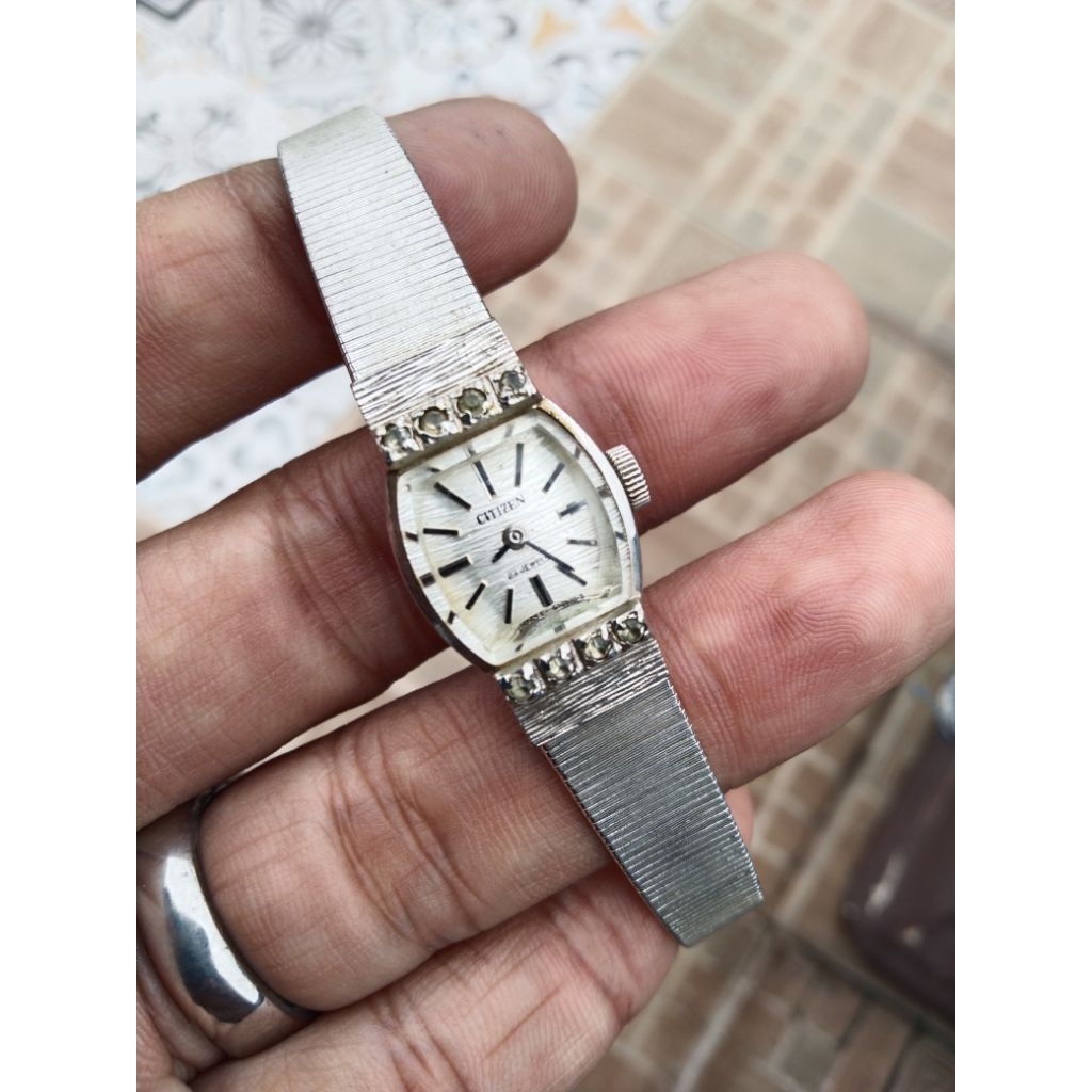 Jam Wanita Citizen White Gold Plated