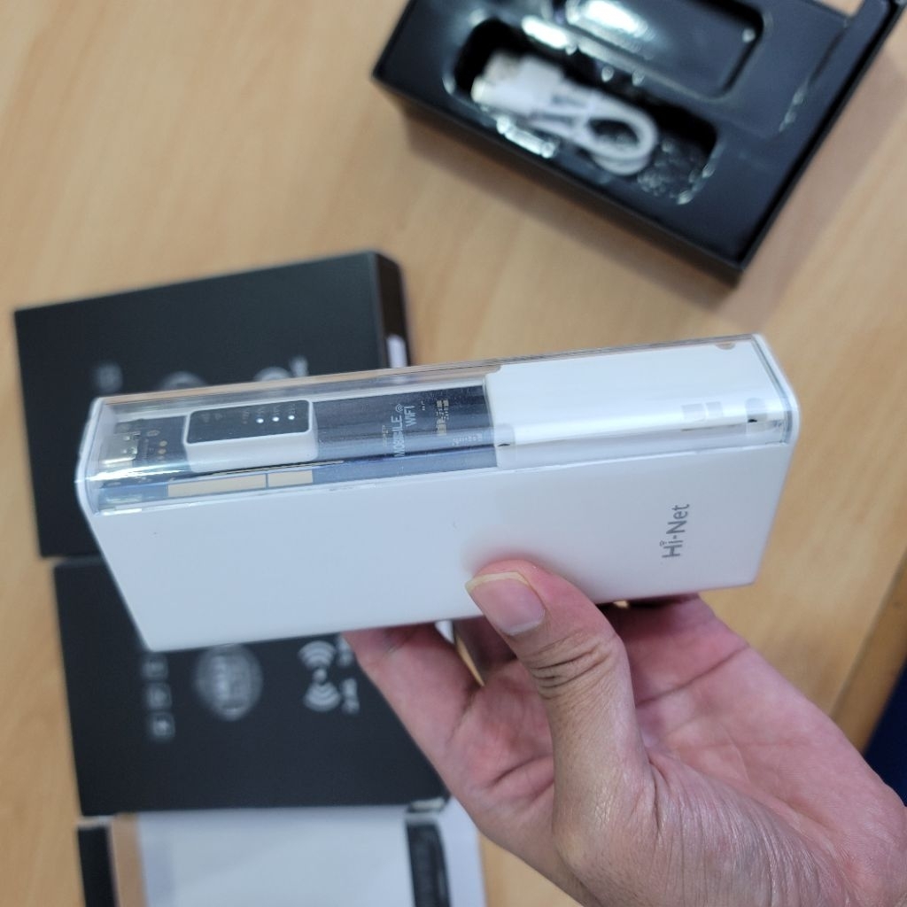 Modem Wifi 4G MF932 Powerbank 8000mAh