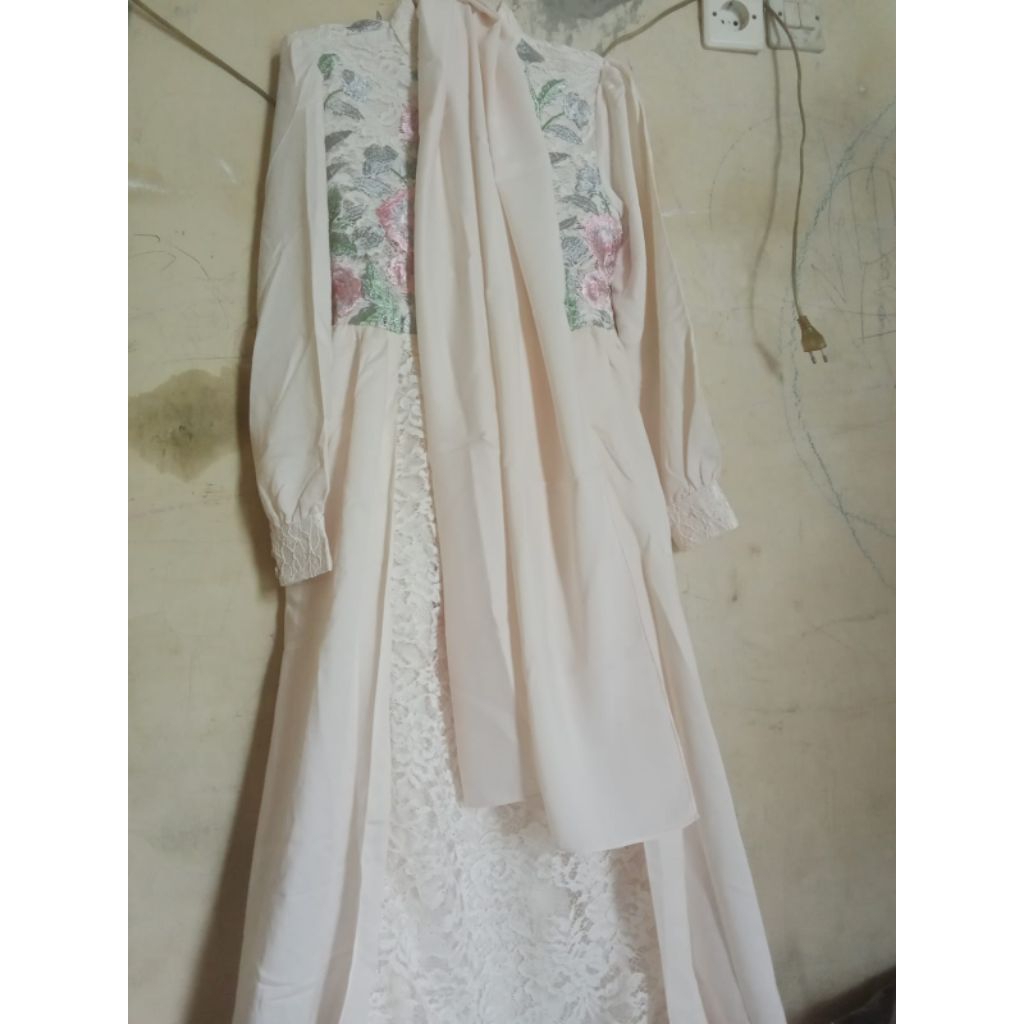 gamis warna cream