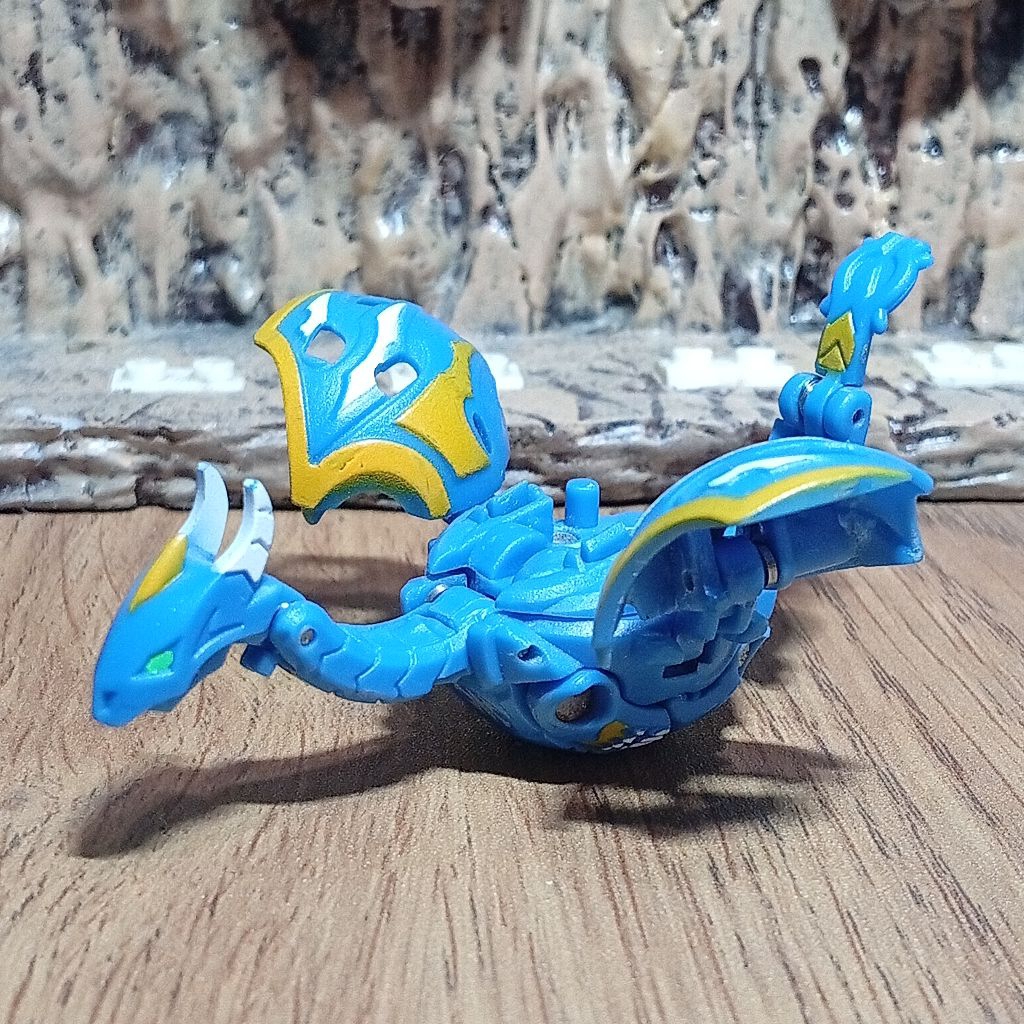 Bakugan Dharak Aquos