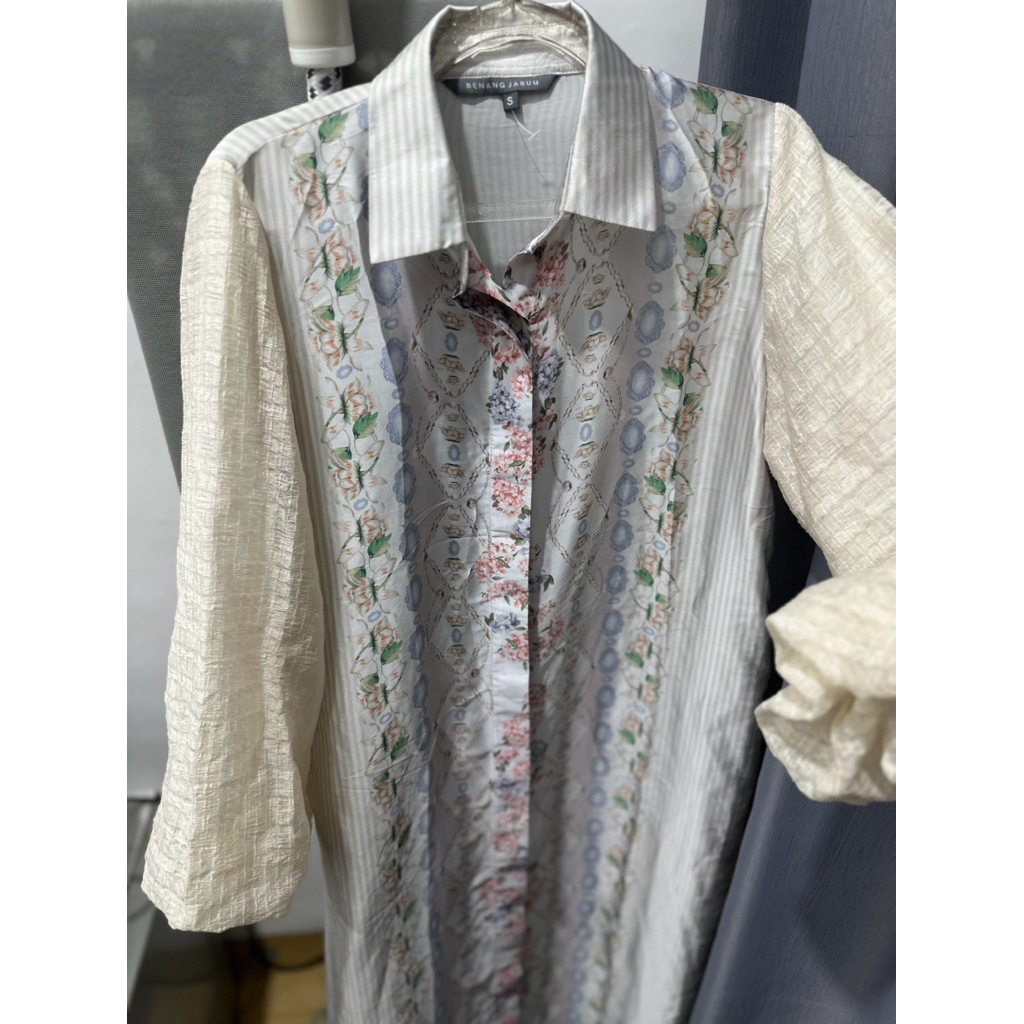 Dress Echantia mix fabric Benang Jarum size s like new