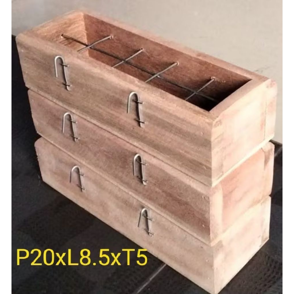 Tempat pakan burung cepuk pakan burung kotak pakan burung koloni umbaran wadah pakan koloni umbaran 