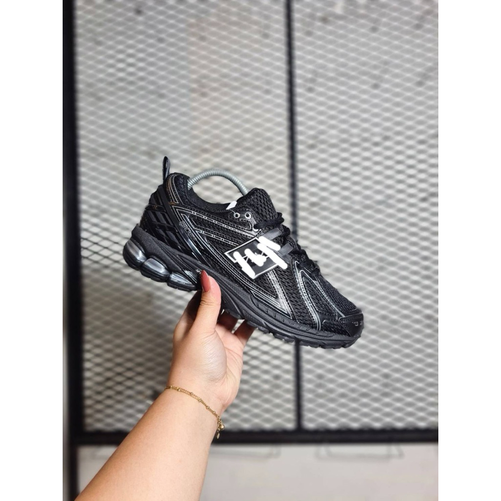 sepatu lari pria 1906R cocok untuk olahraga lari dll