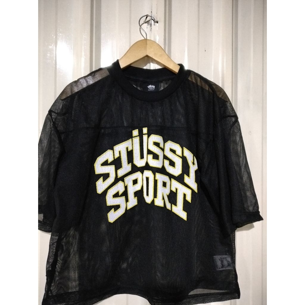 jersey.stussy mesh over size