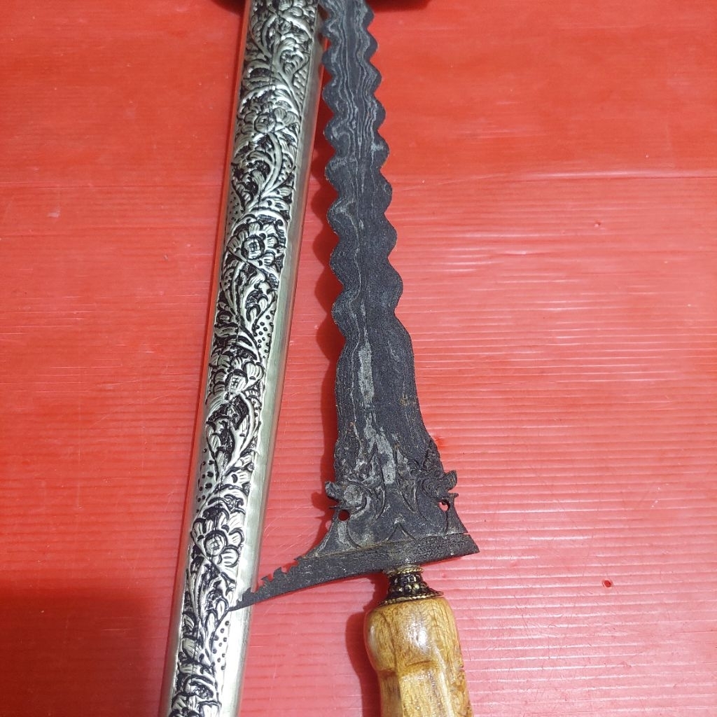 keris naga kembar luk kerep