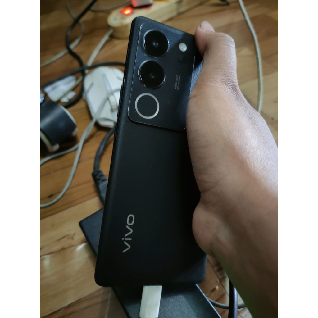 Vivo V29 5G bekas pemakaian