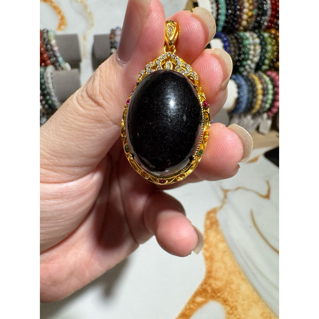 Liontin Giok Hitam Mocui Oval