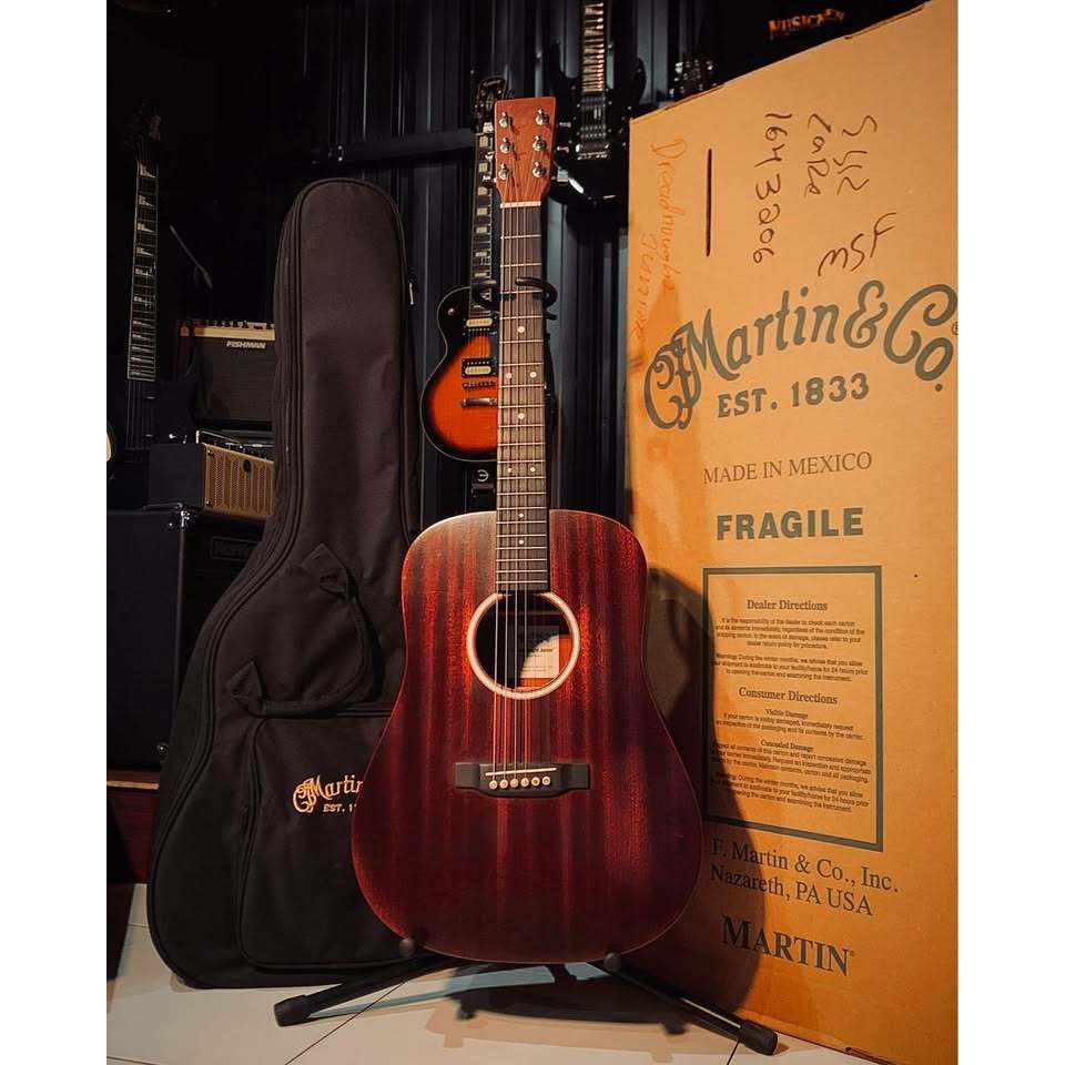 Martin DJR-10E Streetmaster Dreadnought Junior