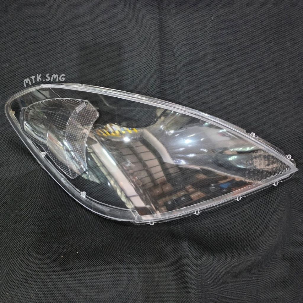 Mika Headlamp / Mika Lampu Depan Innova Lama 2004 - 2010 CPU