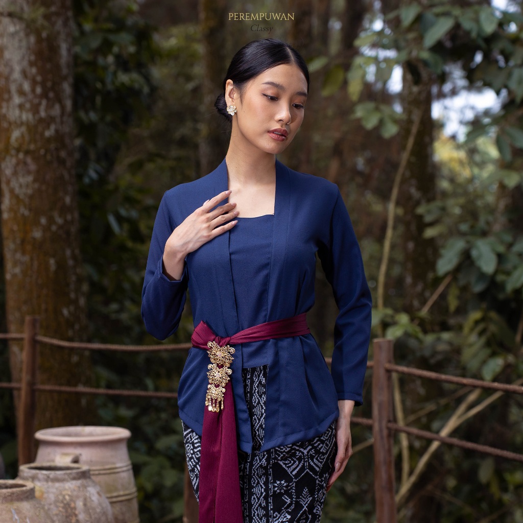 PEREMPUWAN Set Kebaya Bali Wisuda Kutu Baru Kutubaru Modern Polos Klasik Baju Adat Wanita Terbaru