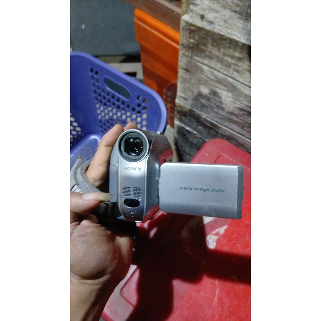 Handycam sony 75rb jadul antik kuno lawas vintage display anggap mati