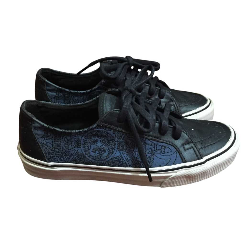 Sepatu Preloved Vans x Metallica Escuela by Robert Trujillo Sangat Bagus