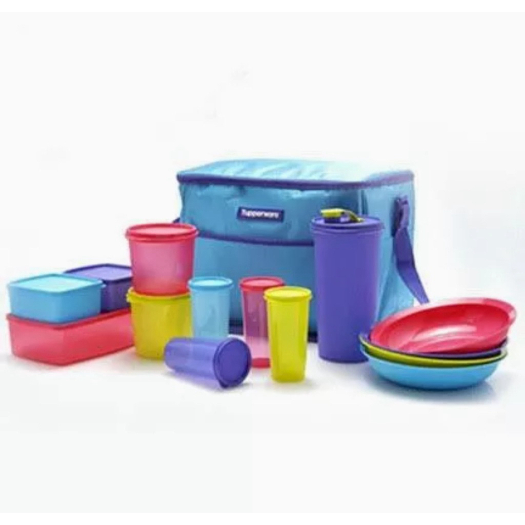 BIG SALE - Family Day Out Set Tupperware