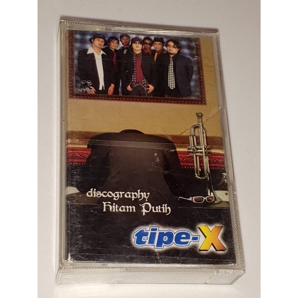 Kaset Tipe-X Discography Hitam Putih