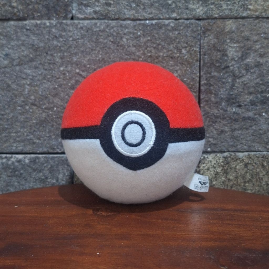 Boneka Pokeball Pokemon Ball Plush