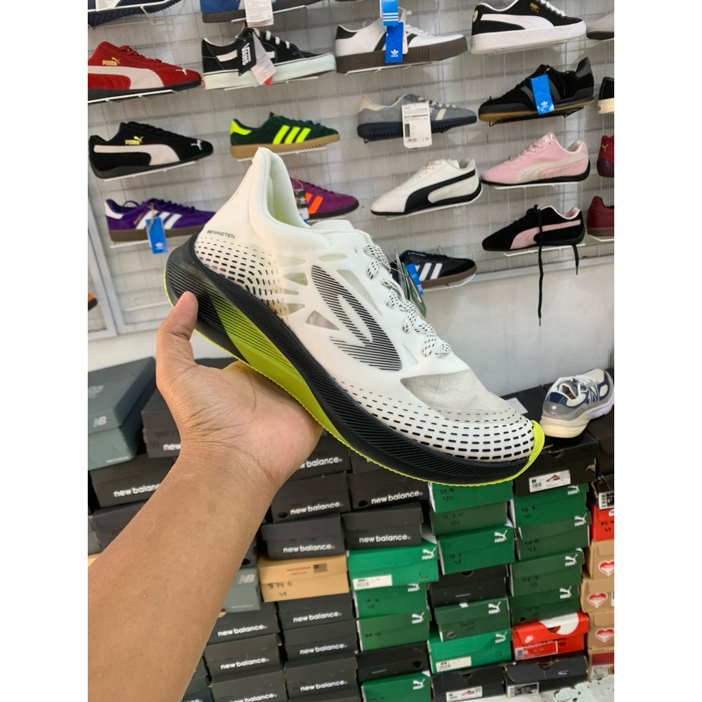 SEPATU 910 HAZE 1.5 PUTIH/HITAM/HIJAU NEON