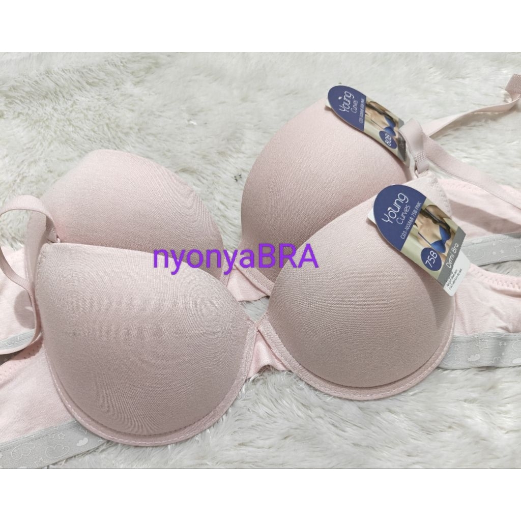 Young curves bra berkawat 34,36B, C03-10386