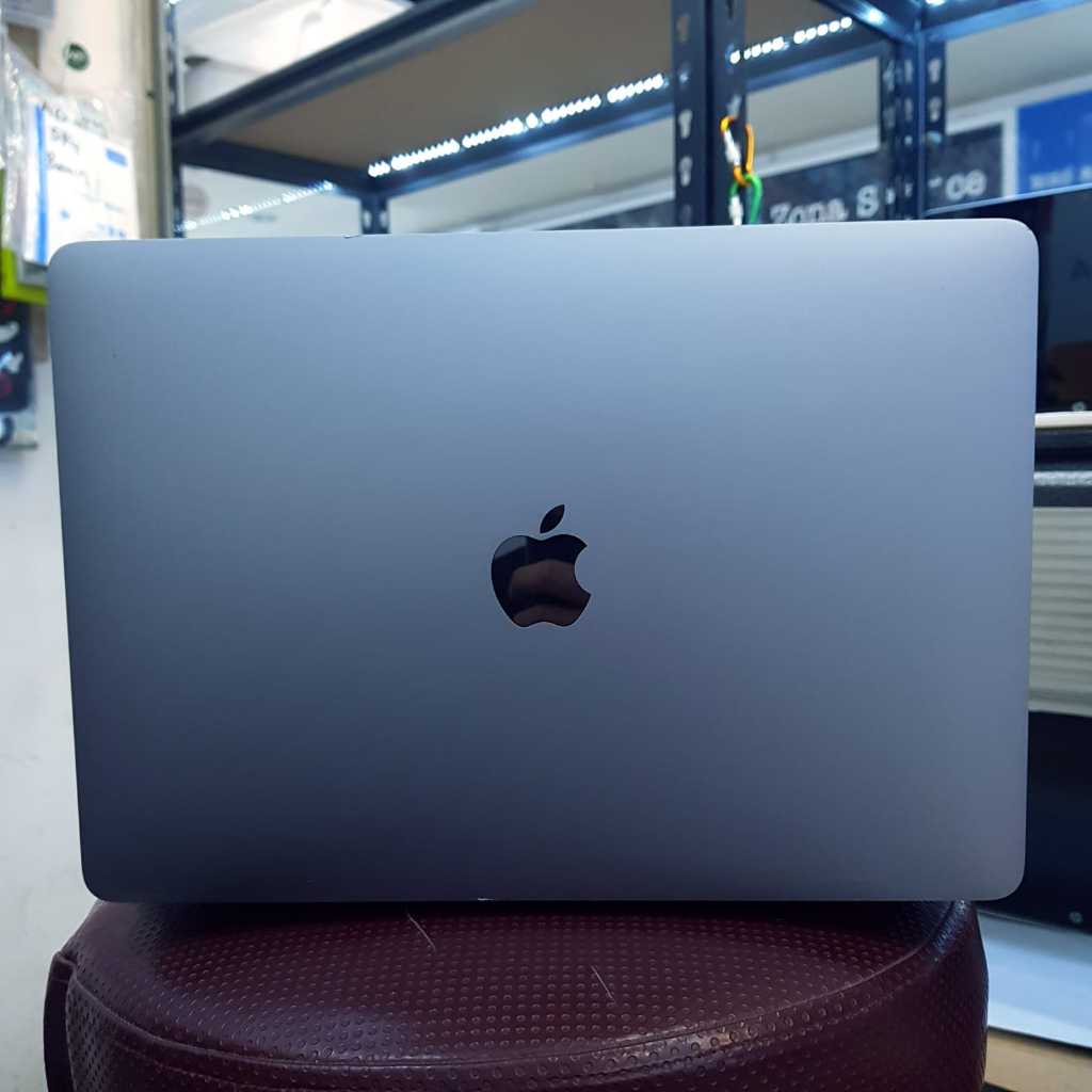 Macbook air 2019 i5 13 inchi 8/256Gb