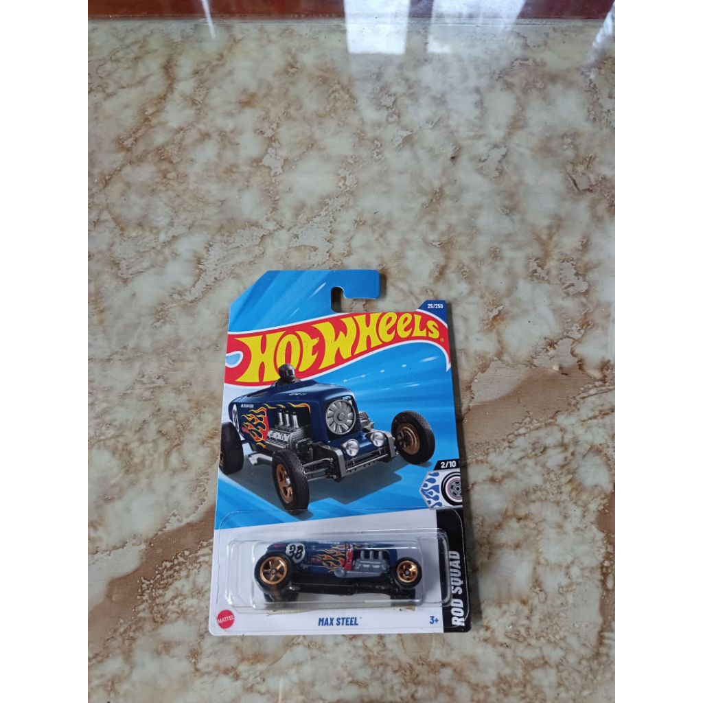 MAX STEEL Hot Wheels