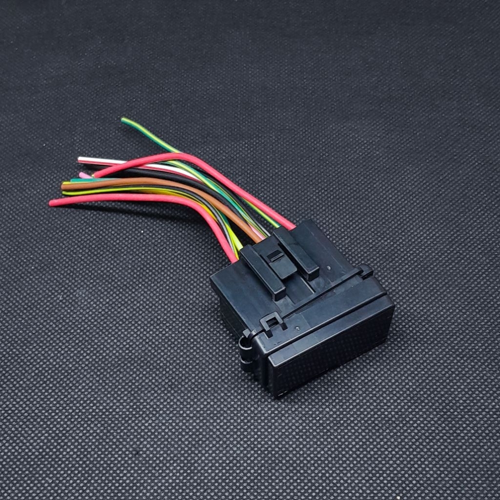 Box Fuse Fumah Sikring Plus Sikring Nmax Aerox Lexi CB Sonic Original