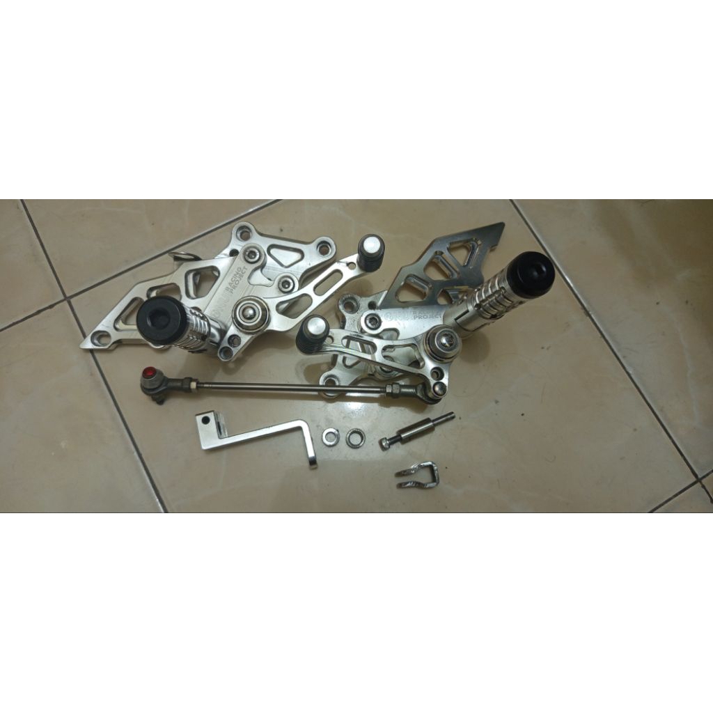 Step Underbound ninja RR NUI Racing pijakan