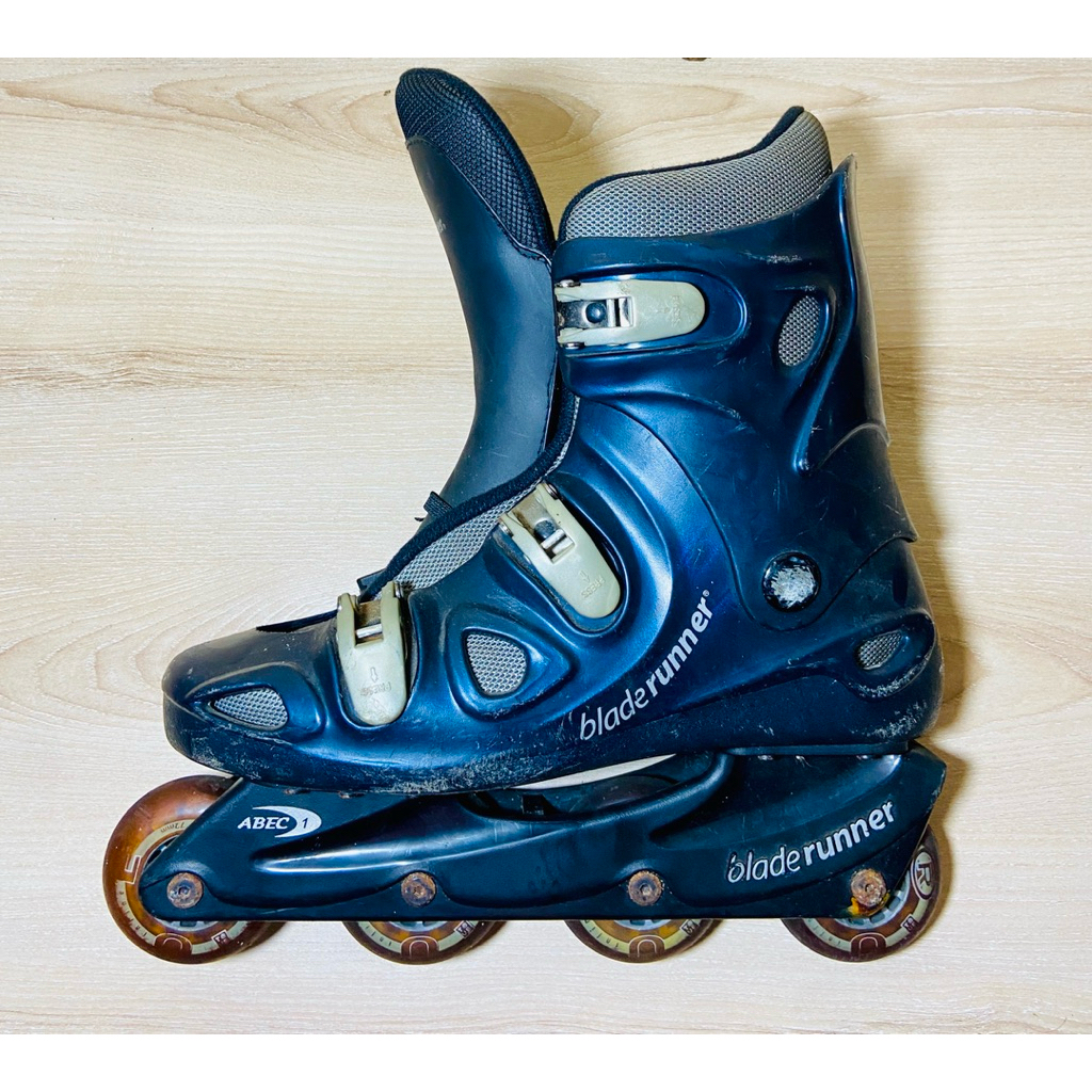 Sepatu Roda Blade Runner second