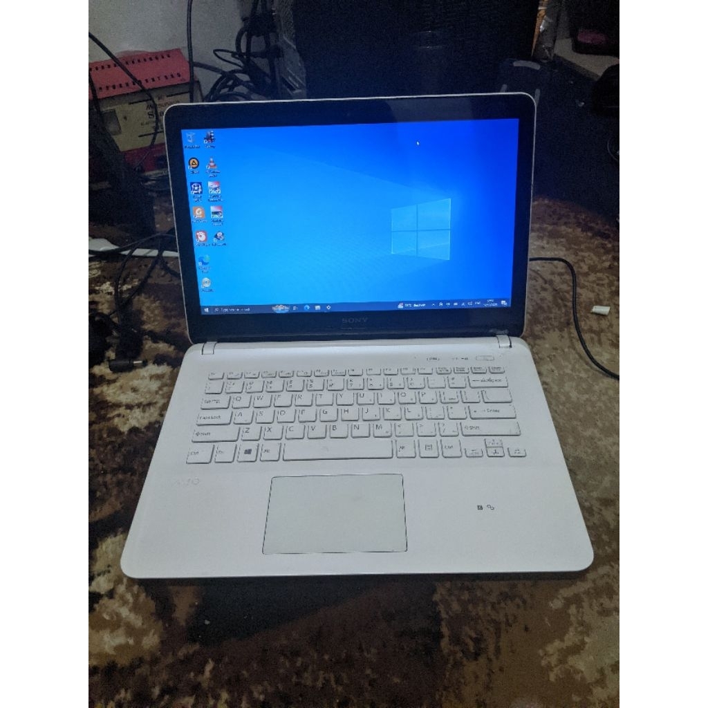 Laptop Sony Vaio SVF14416SGW AMD A8 RAM 4GB HDD 500GB Touchscreen Normal