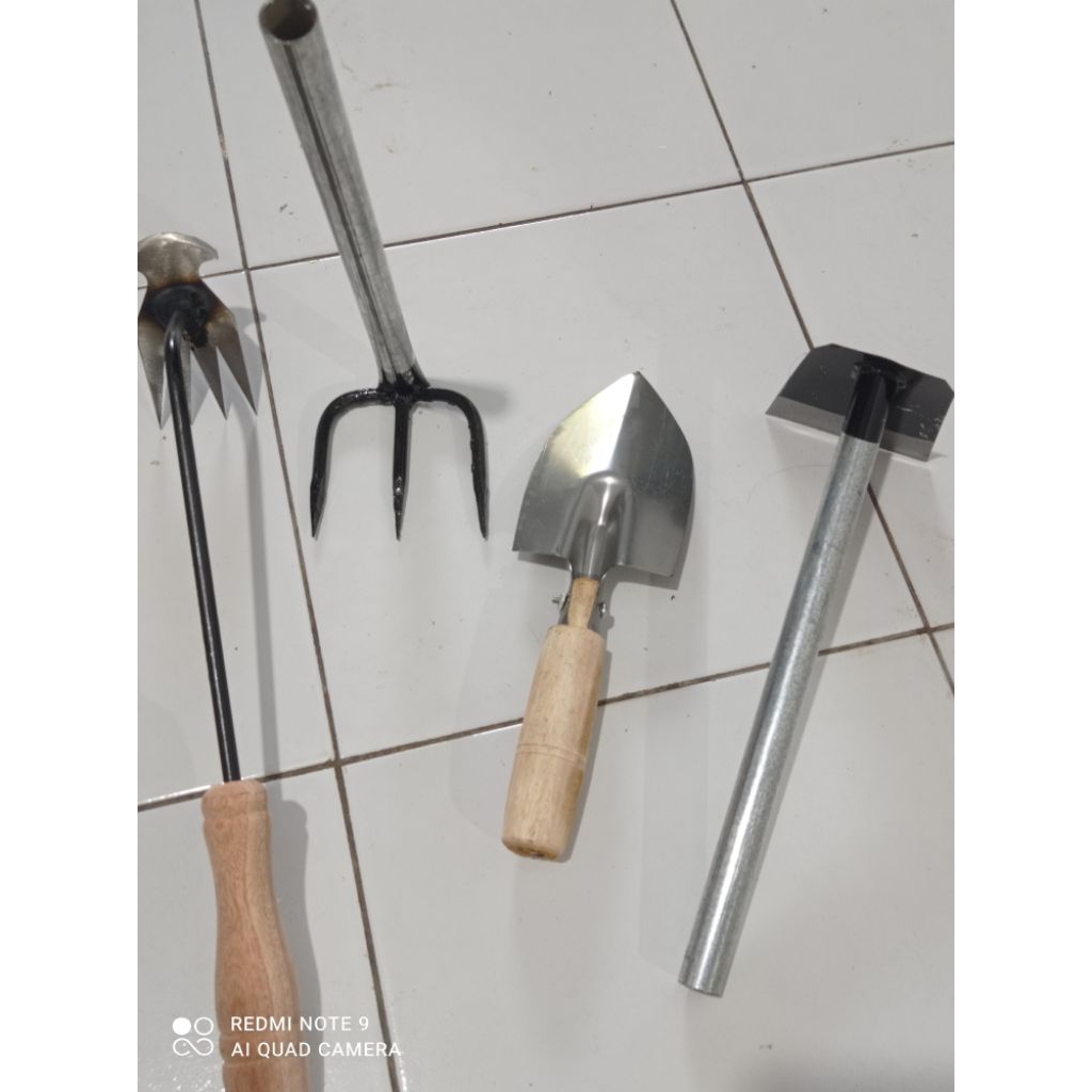 4pcs alat berkebun/cangkul mini gg pipa/garukan/cetok nanam/alat pencabut rumput/ubur, ubur