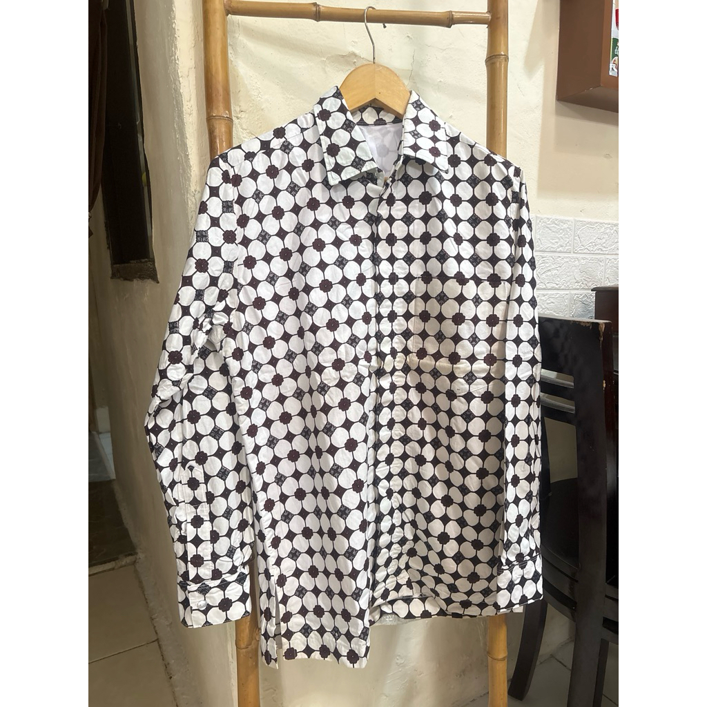 Batik pria pernah dipakai ya kondisi 95% bagus limited (bisa nawar ya)