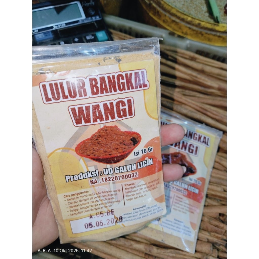 Lulur bangkal wangi bubuk produksi galuh licin 70gram