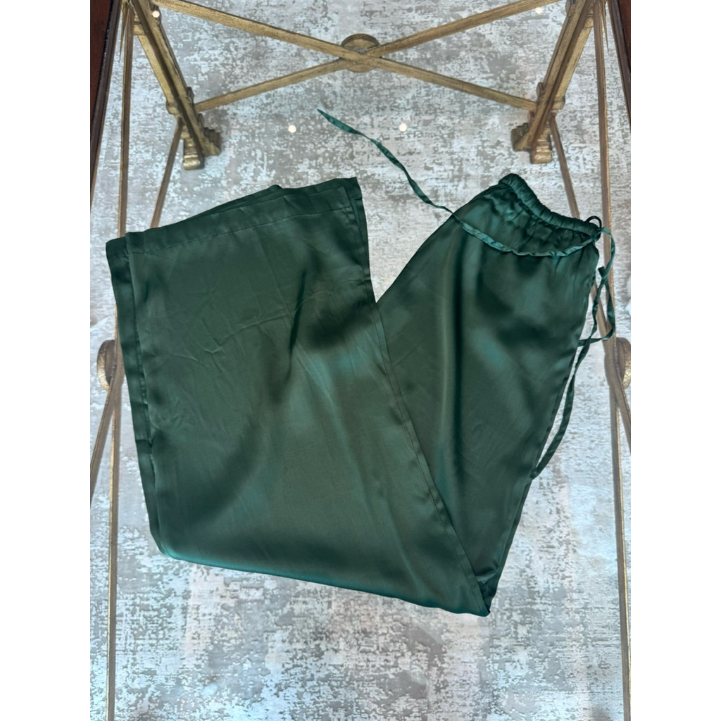 UMA AND LEOPOLD Satin Pants in Emerald Green Celana Maxi Wanita