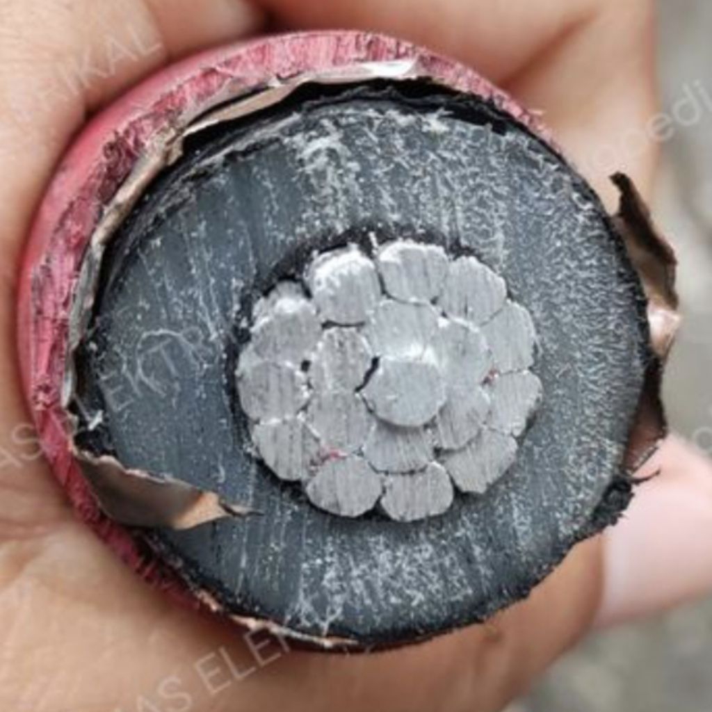 kabel NA2XSY 1x95mm Kabelmetal kabel tegangan menengah 12/20kV 1x95mm Kabelmetal kabel alumunium