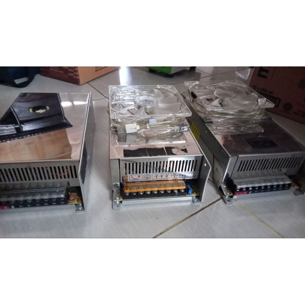 PS Switching 40 A 15 Volt