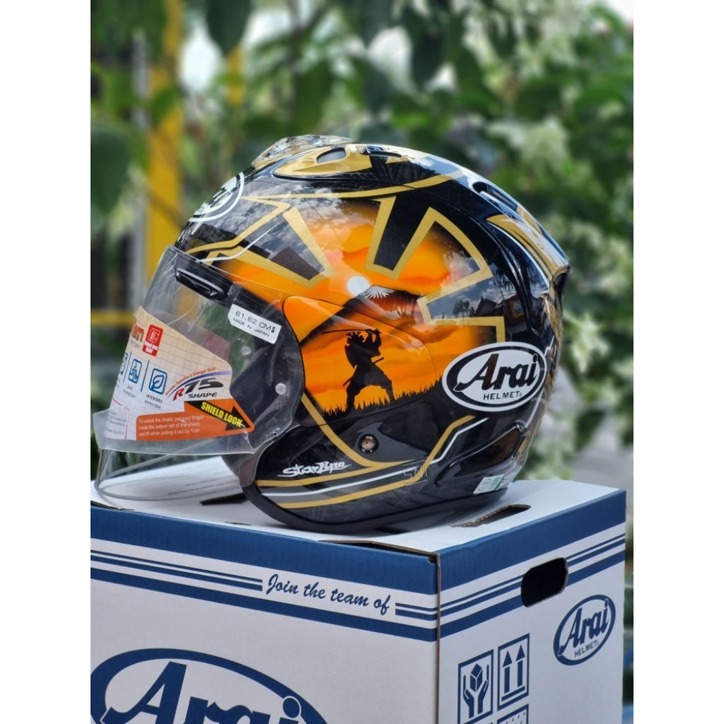 HELM ARAI VZ-RAM PEDROSA SPIRIT GOLD