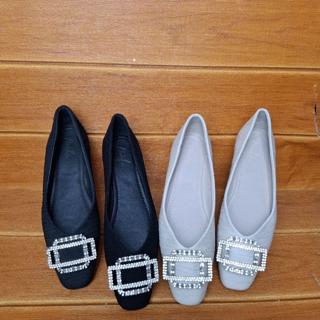MICHIE - Sepatu Flat Shoes Buckle Wanita Hak Kecil 376-9