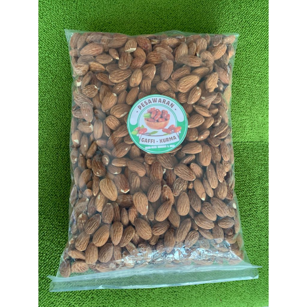 kacang almond 1kg