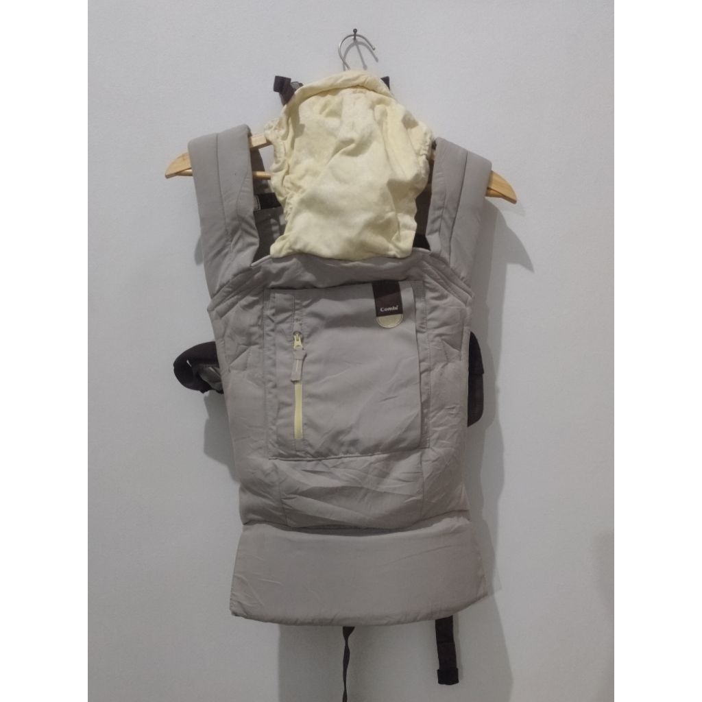 Gendongan Bayi Second Preloved SSC Combi Like new