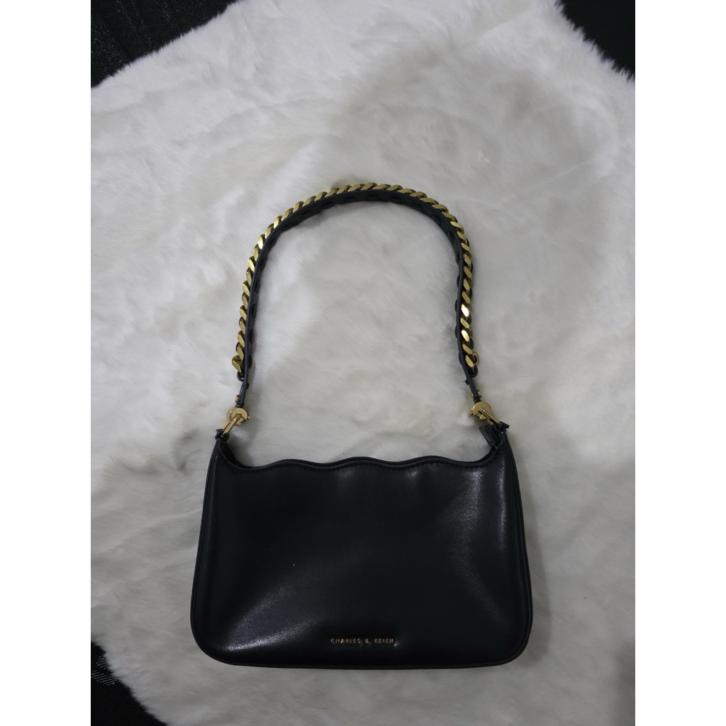 tas charles & keith preloved