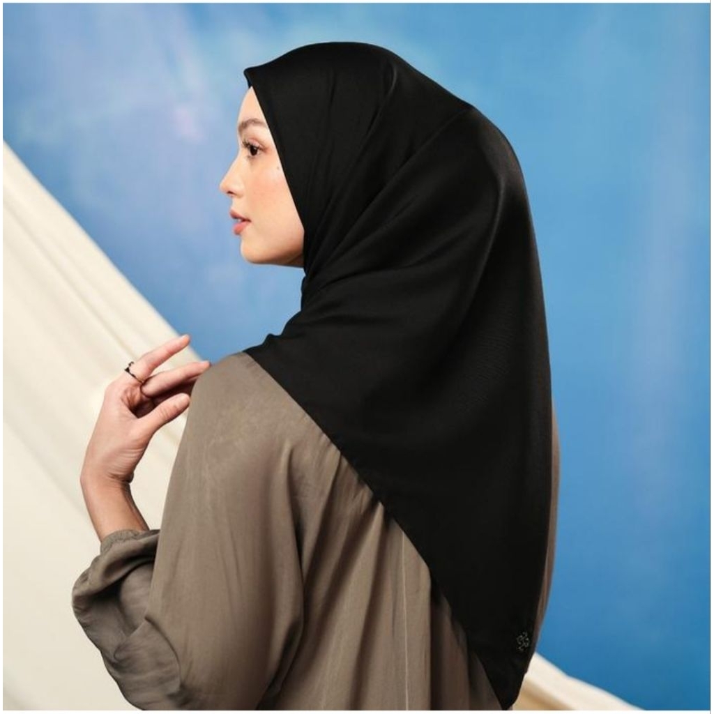 Hl Voal Iron Black Logo heaven lights ultrafine polyfine hijab jilbab segiempat HL