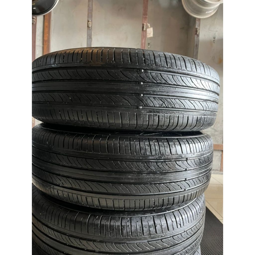 Ban seken GT CHAMPIRO ecotec 185 65 R15