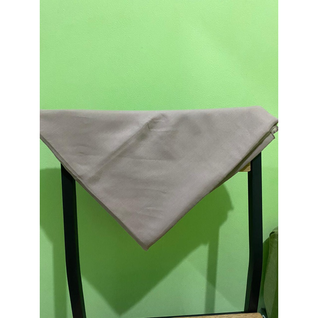 Hijab Polos Bahan Paris Warna Mauve