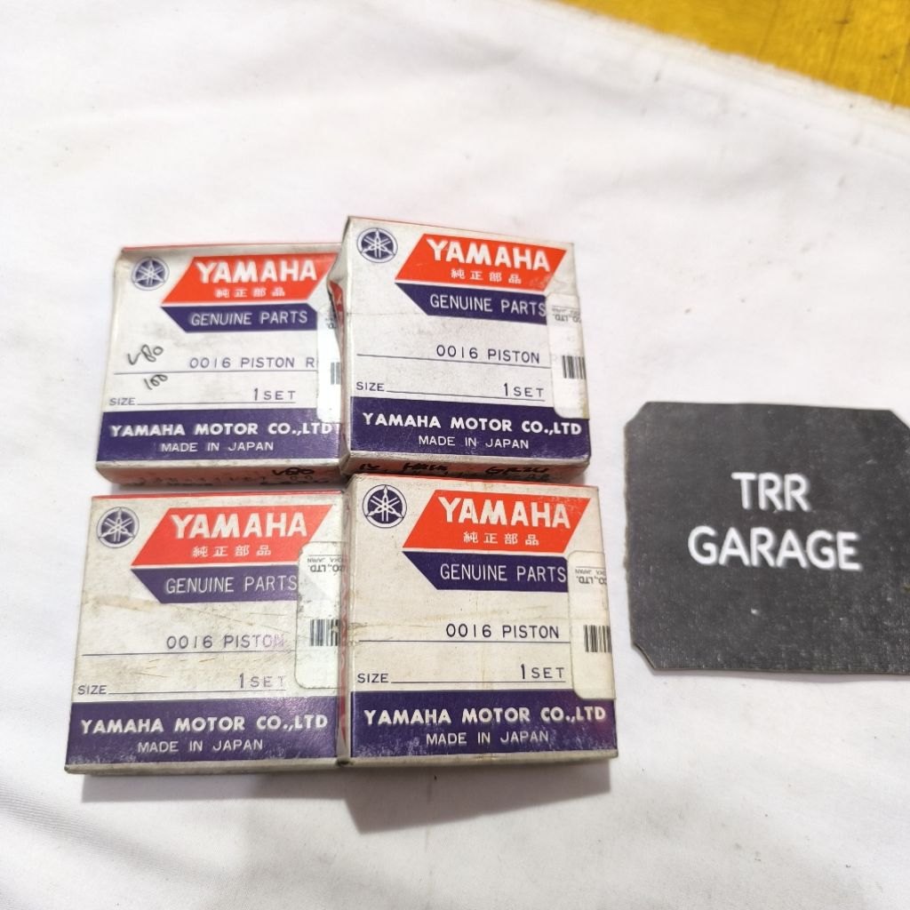 Ring seher piston Yamaha v80 v 80  OS oversize over size 100 original yamaha nos Japan