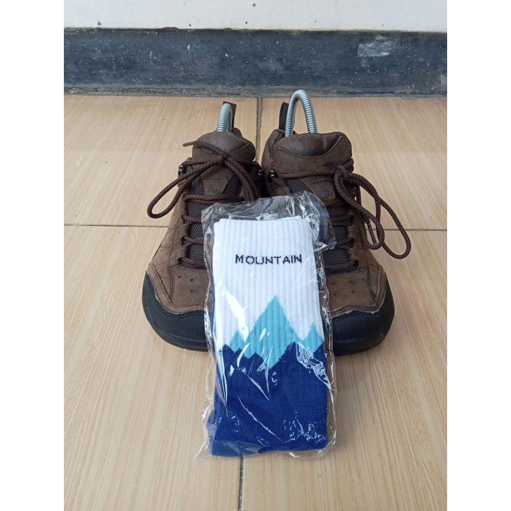 sepatu outdoor low teva leather