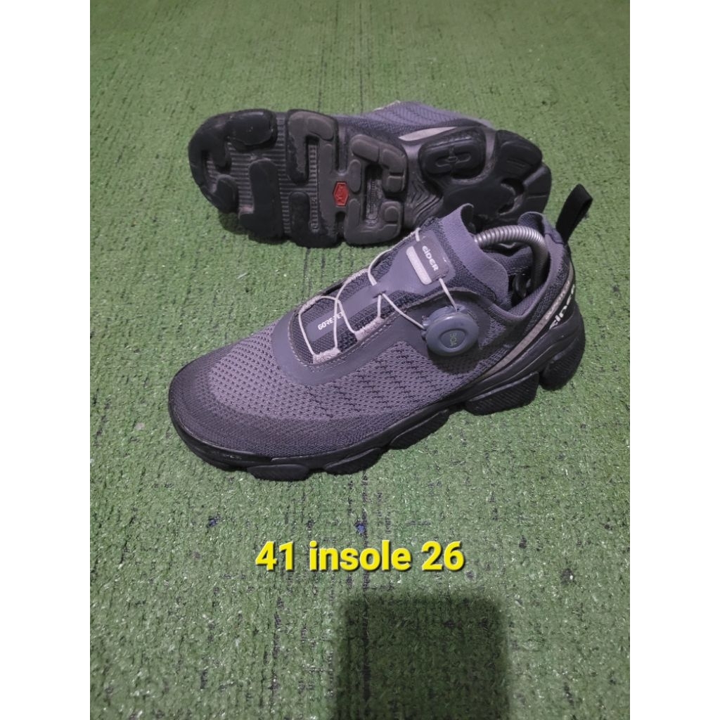 sepatu gunung s41 eider