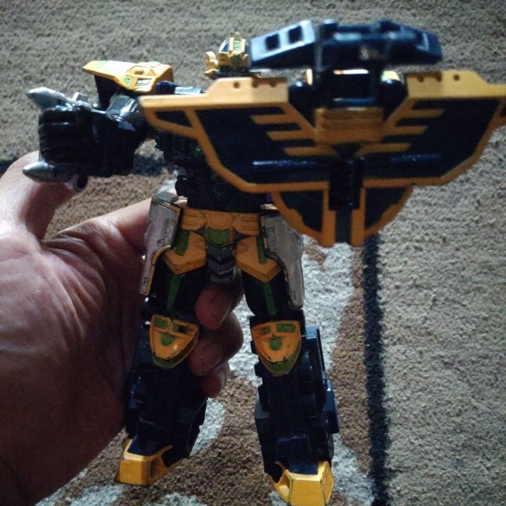 Gladion webdiver junk takara figure