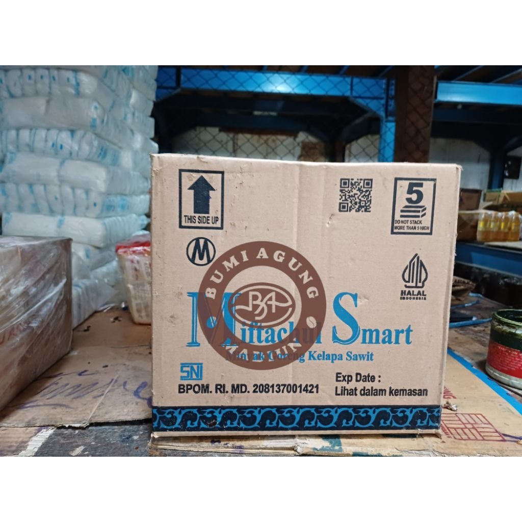 Minyak Goreng Miftachul Smart kemasan 1 karton isi 12 botol 680ml