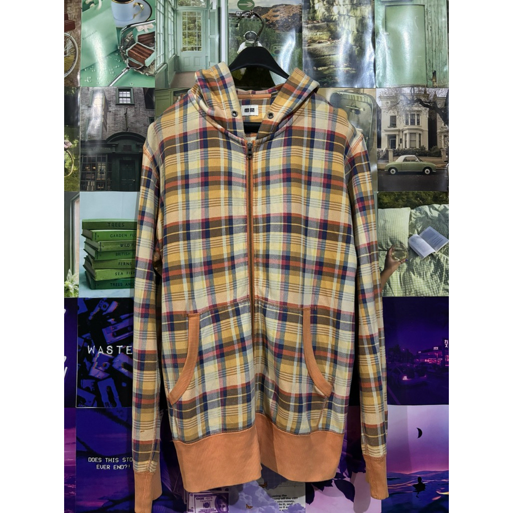 Uniqlo Tartan Hoodie Zipper Preloved