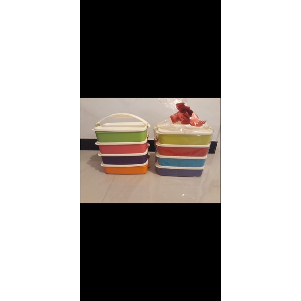 click to go tupperware