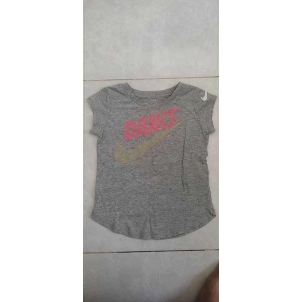 Baju anak perempuan second merk Nike