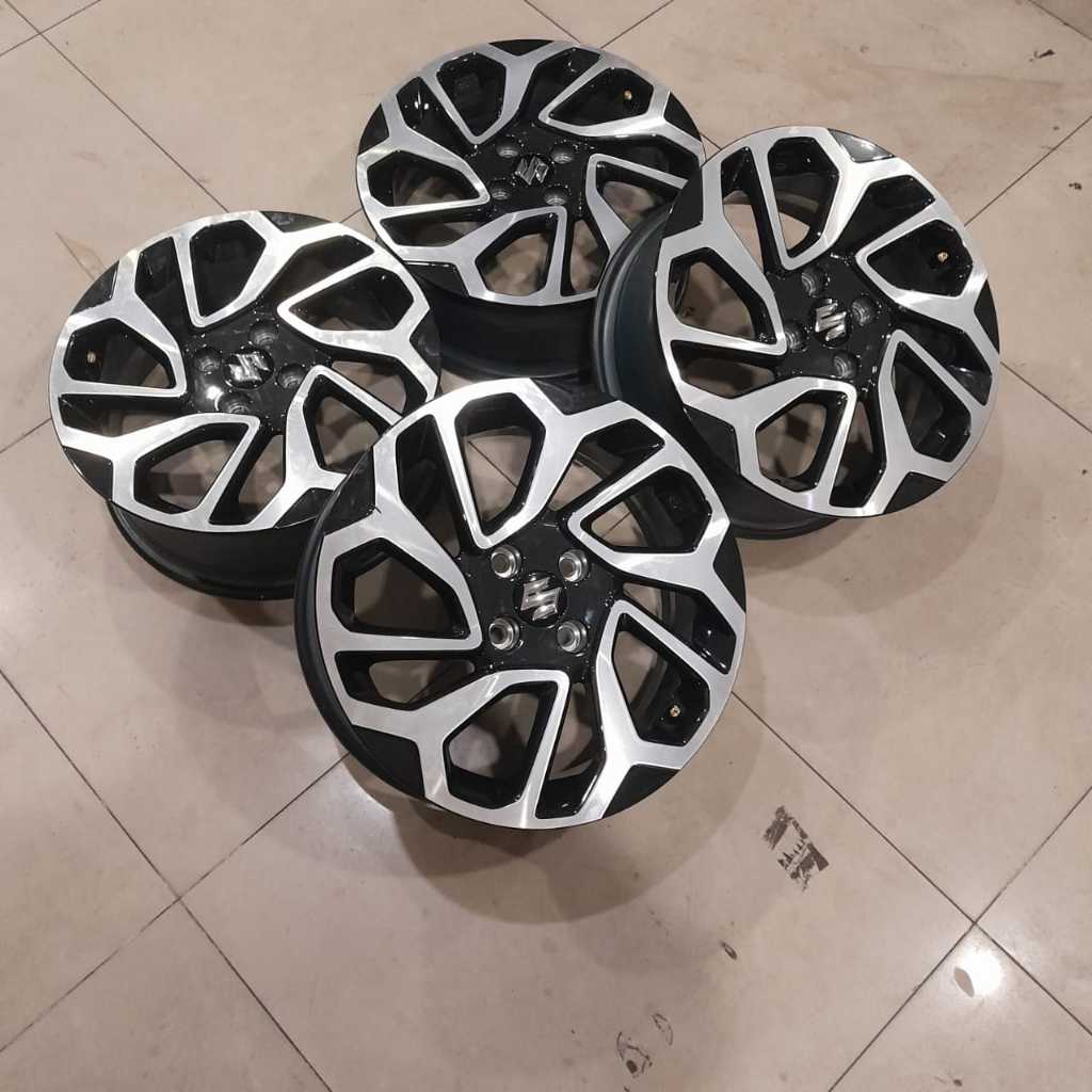 Velg Mobil Bekas Copotan Ori Suzuki Fronx Ring 16 Lebar 6 Et40 Baut 4x100
